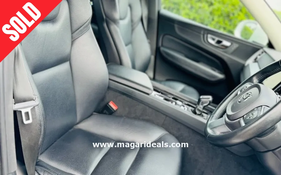 VOLVO XC60 D4 in Kenya for Sale | Magari Deals