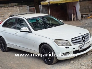 Unleash Power & Luxury! Spacious Used Mercedes C-Class in Kenya for Sale (Magari Deals). Affordable Price (Ksh 950,000). Buy Today w/Confidence!