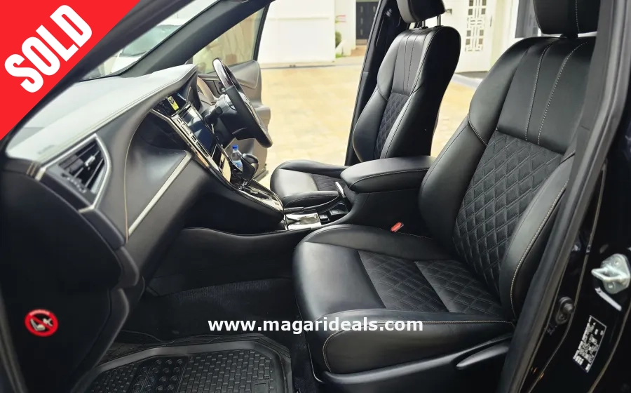 TOYOTA HARRIER 2017  in Kenya for Sale | Magari Deals