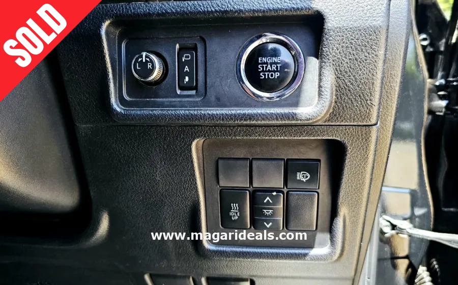 TOYOTA LAND CRUISER PRADO VXL in Kenya for Sale | Magari Deals
