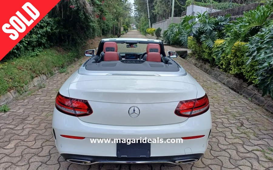 Mercedes Benz C180 Convertible  in Kenya for Sale | Magari Deals