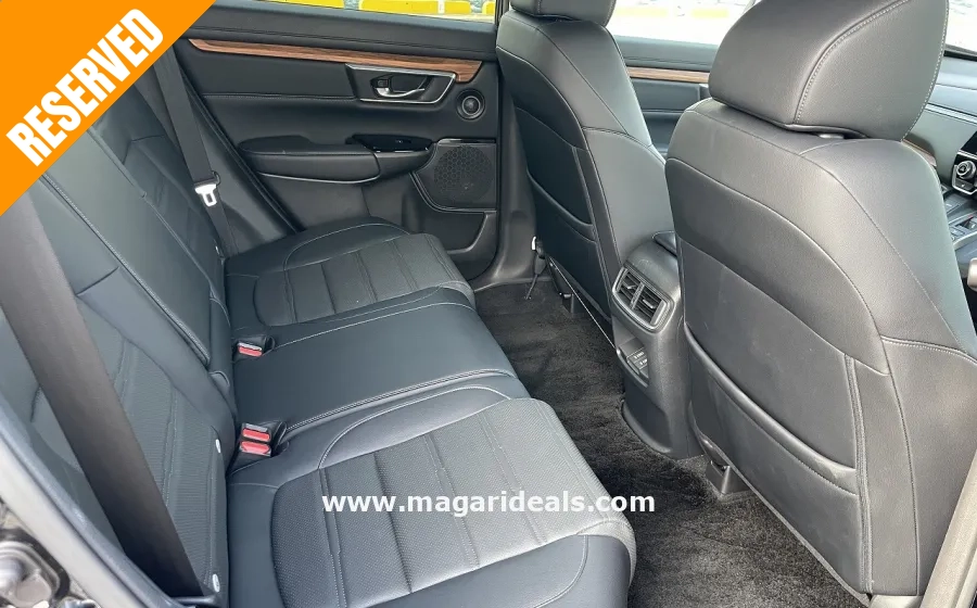 HONDA CR-V 4WD HYBRID EX MASTERPIECE W/SUNROOF in Kenya for Sale | Magari Deals