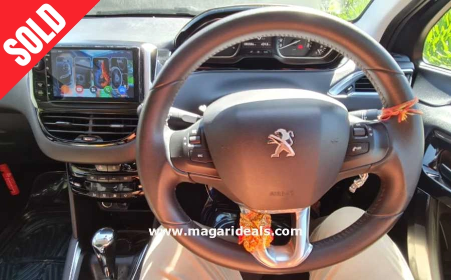 PEUGEOT 208 with MOONROOF  in Kenya for Sale | Magari Deals