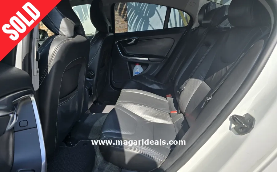 VOLVO S60 T4 in Nairobi R line in Kenya for Sale | Magari Deals