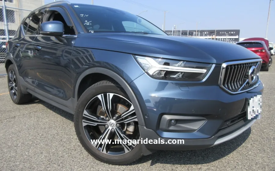 VOLVO XC40 T4 with SUNROOF in Kenya for Sale | Magari Deals