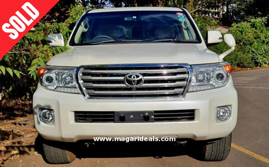 Toyota Landcruiser V8 2015 UNREGISTERED for Sale | Best Buy