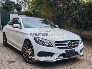 Mercedes Benz C250 with SUNROOF 2015 Model
