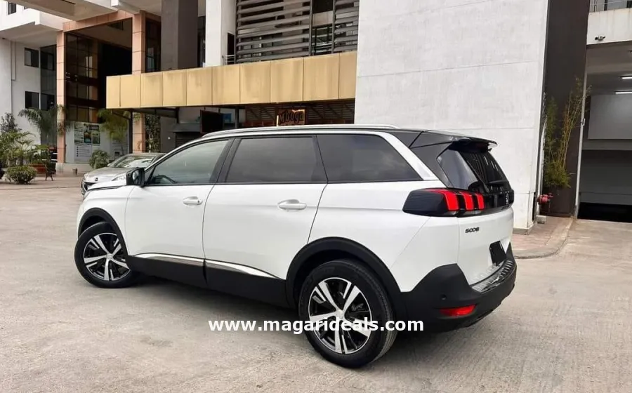 Peugeot 5008 2018 model in Kenya for Sale | Magari Deals