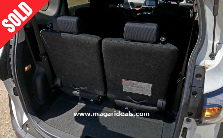 Toyota Sienta 2016 in Kenya for Sale | Magari Deals
