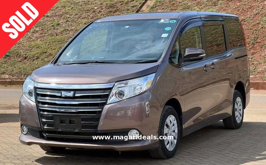TOYOTA NOAH 2.0 in Kenya for Sale | Magari Deals