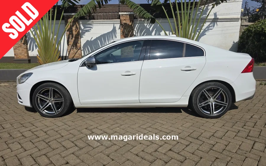 VOLVO S60 T4 in Nairobi R line in Kenya for Sale | Magari Deals