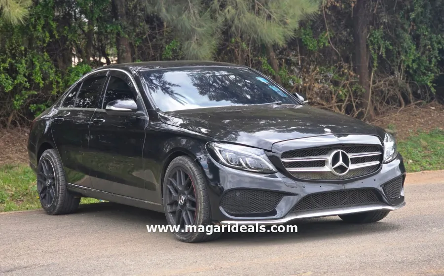 MERCEDES BENZ C200  in Kenya for Sale | Magari Deals