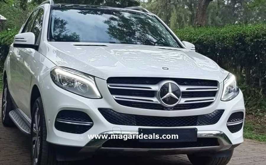 MERCEDES BENZ GLE 250d 4MATIC with SUNROOF  in Kenya for Sale | Magari Deals