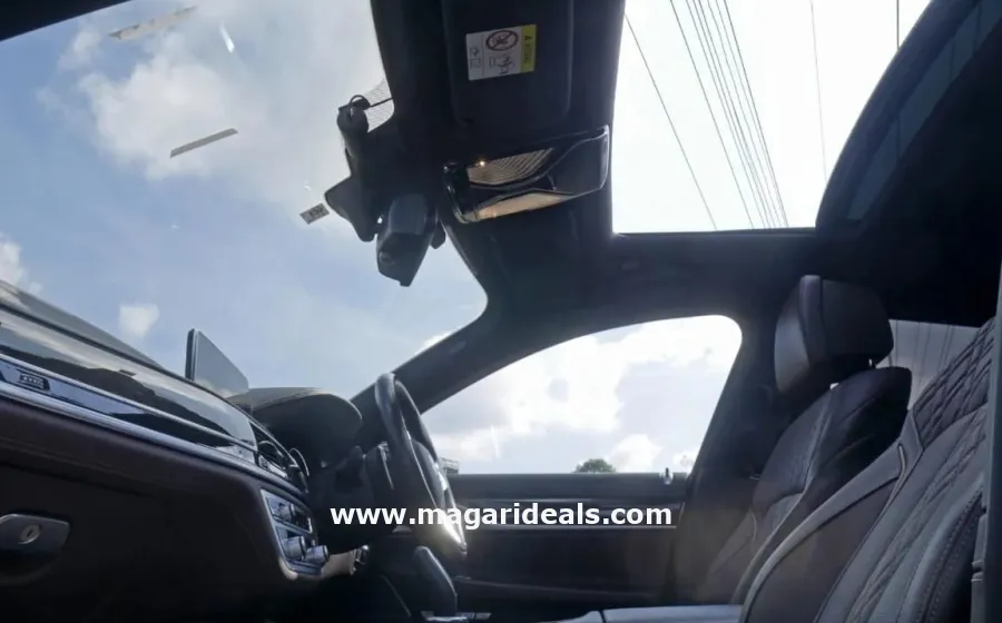   BMW 750e HYBRID with SUNROOF  in Kenya for Sale | Magari Deals