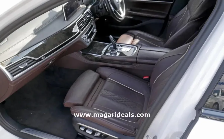   BMW 750e HYBRID with SUNROOF  in Kenya for Sale | Magari Deals