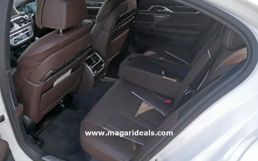   BMW 750e HYBRID with SUNROOF  in Kenya for Sale | Magari Deals