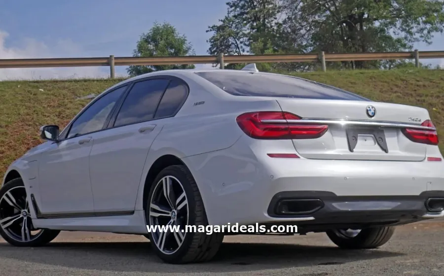   BMW 750e HYBRID with SUNROOF  in Kenya for Sale | Magari Deals