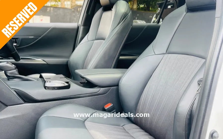 Toyota Harrier Hybrid in Kenya for Sale | Magari Deals