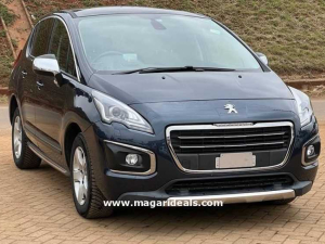 PEUGEOT 3008 with MOONROOF