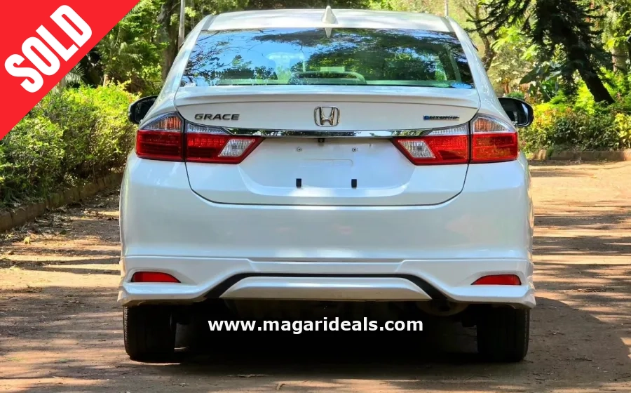 HONDA GRACE HYBRID in Kenya for Sale | Magari Deals
