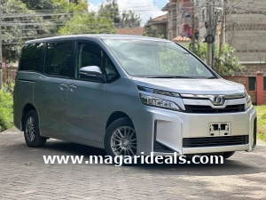 Toyota Voxy price in Kenya (2025): New & used models from Kshs 2,350,000. 7-seater MPV, low mileage, family-friendly. Compare deals & buy today! ✅