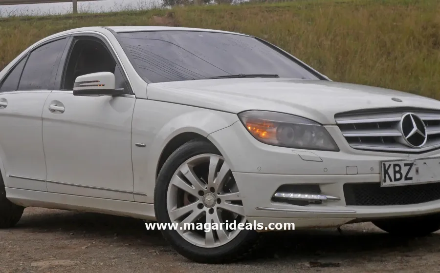 2009 Mercedes C200 in Kenya for Sale | Magari Deals