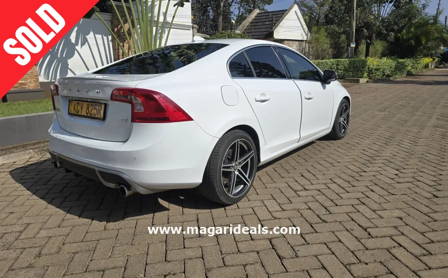 VOLVO S60 T4 in Nairobi R line in Kenya for Sale | Magari Deals