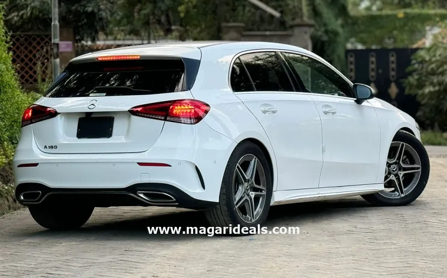 MERCEDES BENZ A180 in Kenya for Sale | Magari Deals