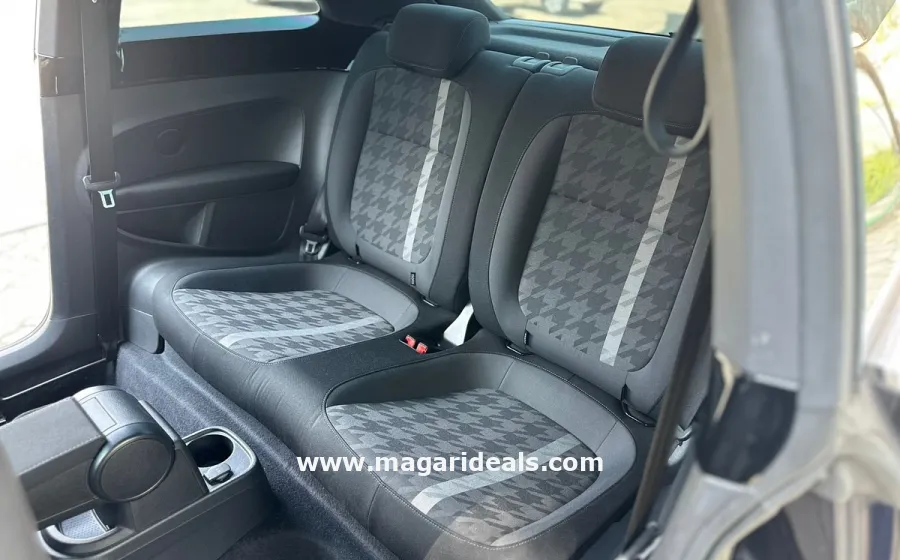 VOLKSWAGEN BEETLE  in Kenya for Sale | Magari Deals
