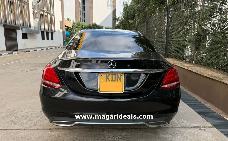 Mercedes Benz C200 in Kenya for Sale | Magari Deals