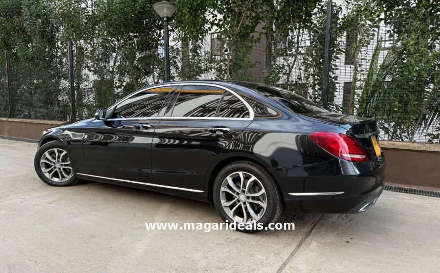 Mercedes Benz C200 in Kenya for Sale | Magari Deals
