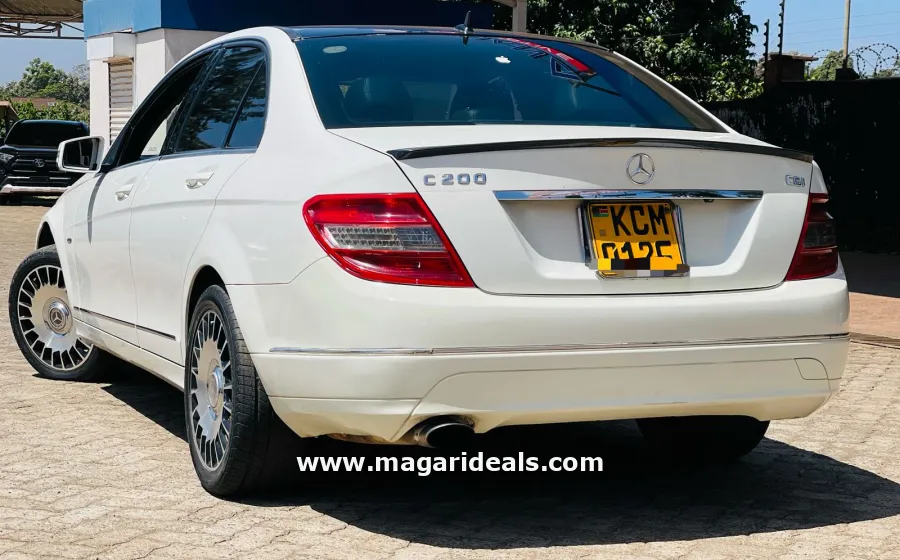 Mercedes Benz C200 in Kenya for Sale | Magari Deals