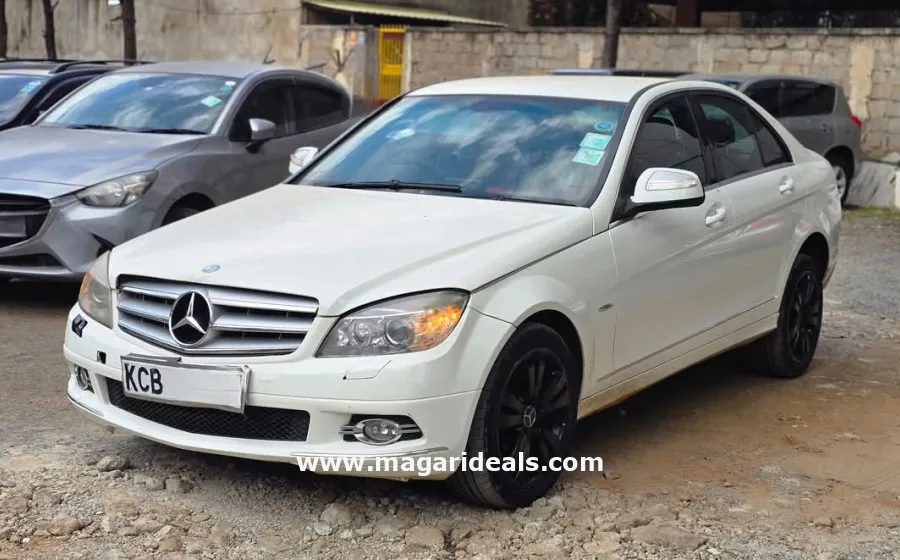Mercedes Benz C200 in Kenya for Sale | Magari Deals