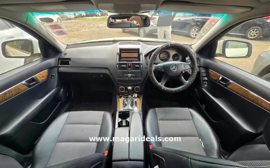 Mercedes Benz C200 in Kenya for Sale | Magari Deals