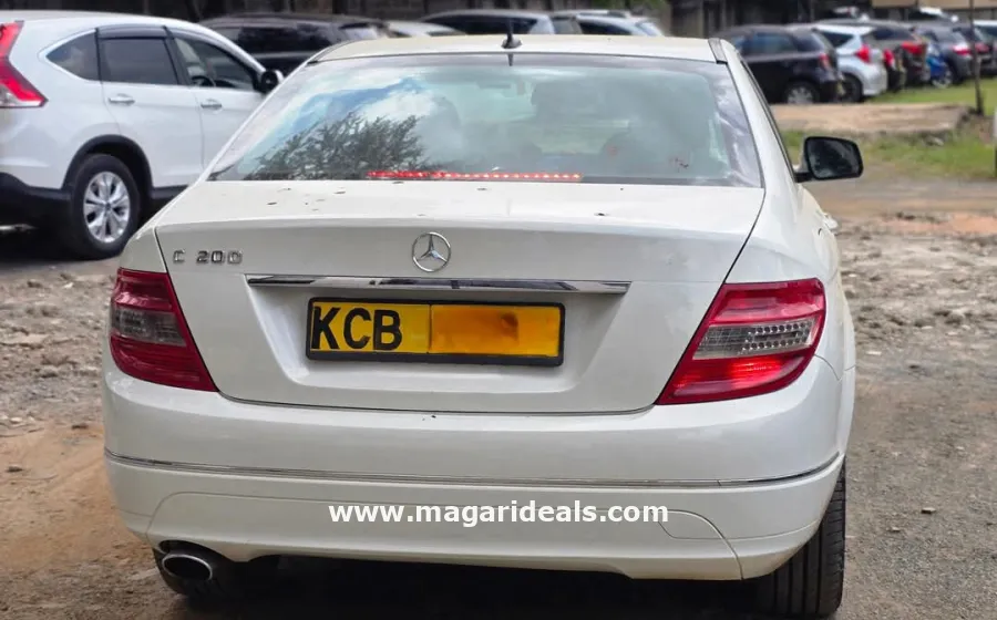 Mercedes Benz C200 in Kenya for Sale | Magari Deals