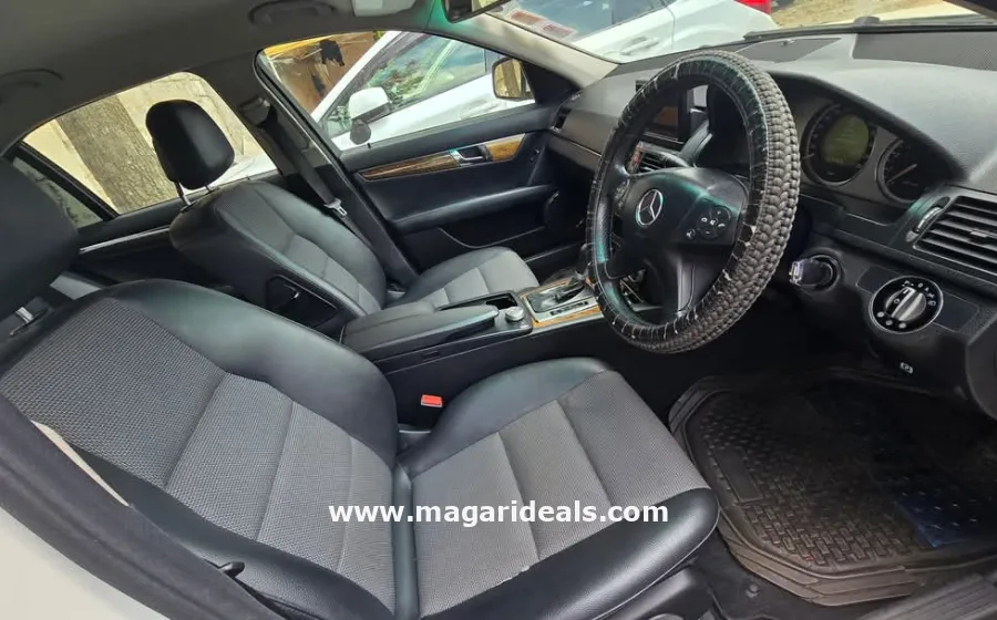Mercedes Benz C200 in Kenya for Sale | Magari Deals