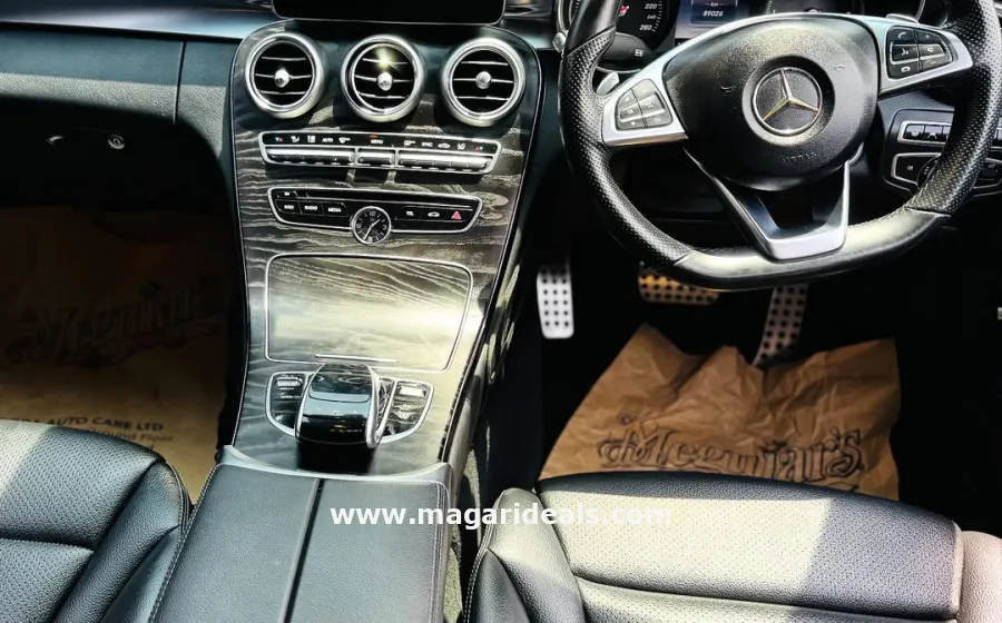 2014 MERCEDES BENZ C200 in Kenya for Sale | Magari Deals