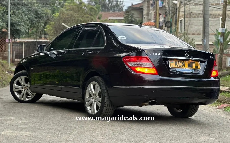 2010 MERCEDES BENZ C200 CGI in Kenya for Sale | Magari Deals