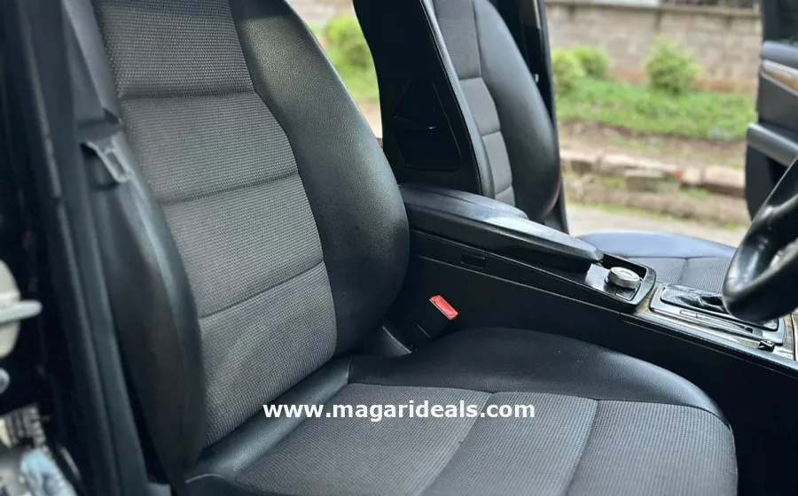 2010 MERCEDES BENZ C200 CGI in Kenya for Sale | Magari Deals