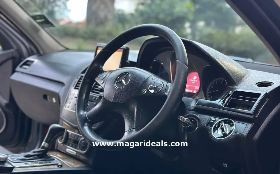 2010 MERCEDES BENZ C200 CGI in Kenya for Sale | Magari Deals
