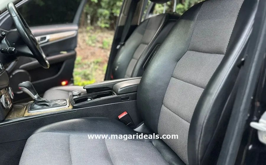 2010 MERCEDES BENZ C200 CGI in Kenya for Sale | Magari Deals