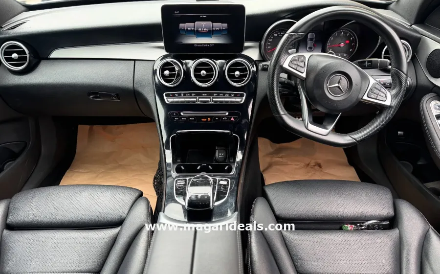 Mercedes Benz C200 in Kenya for Sale | Magari Deals