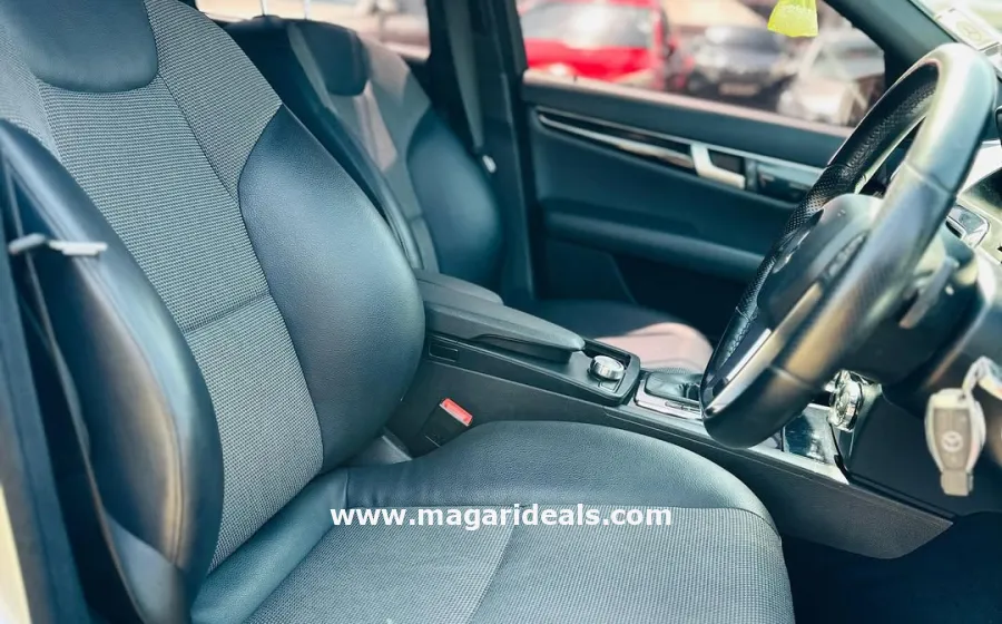 2012 MERCEDES-BENZ C200 in Kenya for Sale | Magari Deals