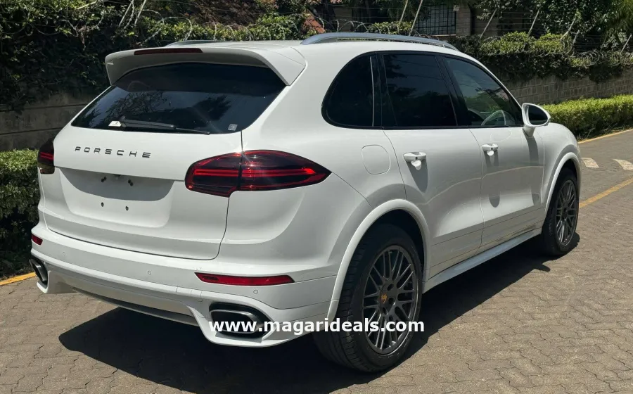 2017 Porsche Cayenne in Kenya for Sale | Magari Deals
