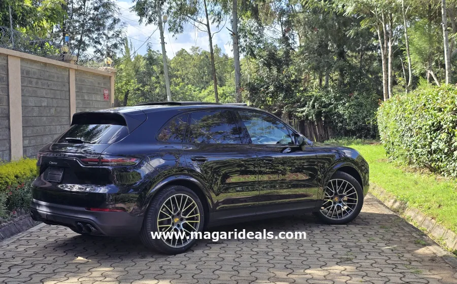 2018 Porsche Cayenne in Kenya for Sale | Magari Deals