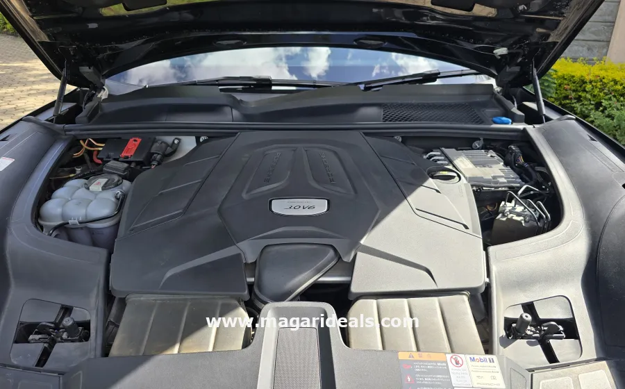 2018 Porsche Cayenne in Kenya for Sale | Magari Deals