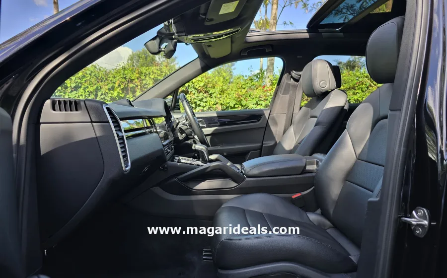 2018 Porsche Cayenne in Kenya for Sale | Magari Deals