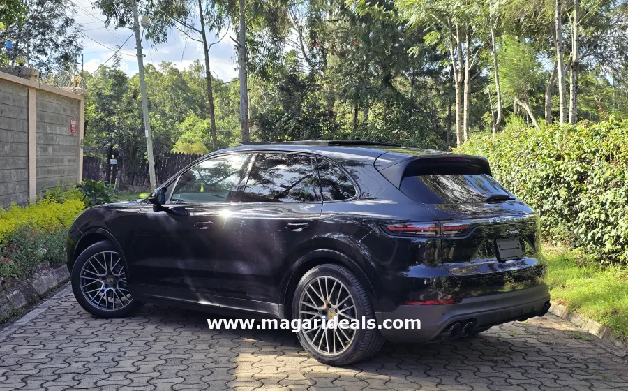 2018 Porsche Cayenne in Kenya for Sale | Magari Deals