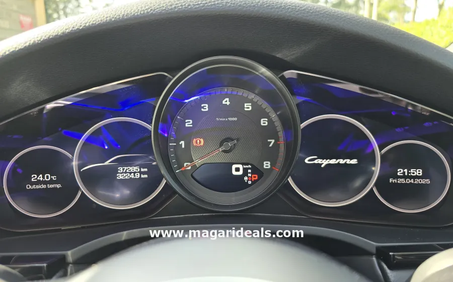 2018 Porsche Cayenne in Kenya for Sale | Magari Deals