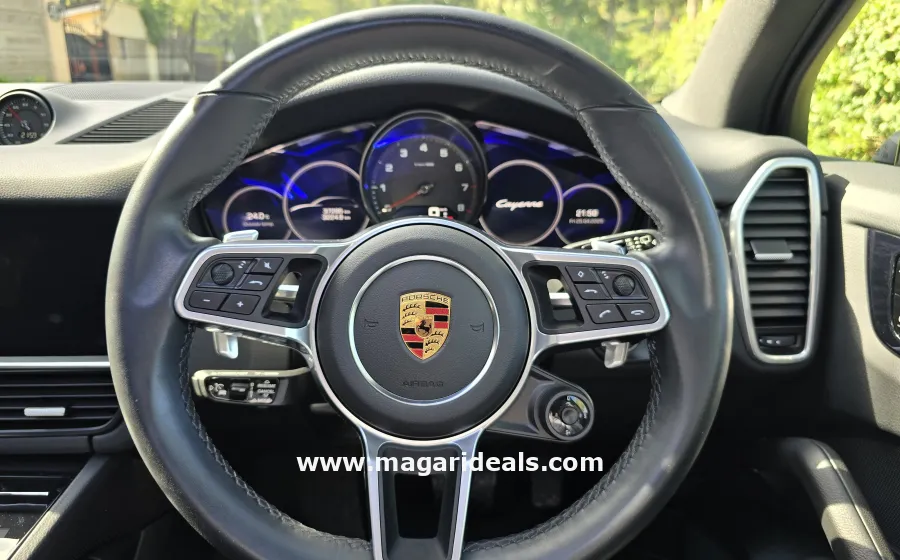 2018 Porsche Cayenne in Kenya for Sale | Magari Deals
